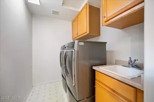 2228 Cordoban Ln, Santa Maria, CA 93455 - Photo 35