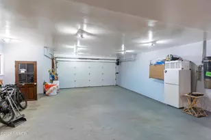 205 S E St, Lompoc, CA 93436 - Photo 45