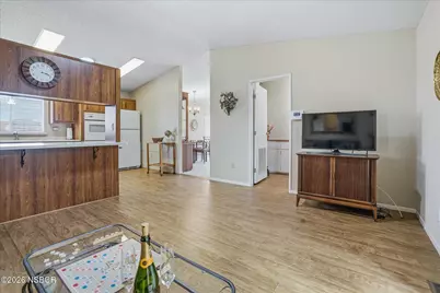3401 Quail Meadows Drive #172, Santa Maria, CA 93455 - Photo 17