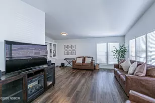 822 Greenacre Dr, Santa Maria, CA 93455 - Photo 7