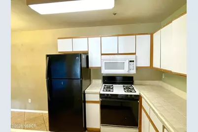 2475 Village Green, Santa Maria, CA 93455 - Photo 7