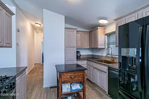 1701 S Thornburg St, Santa Maria, CA 93458 - Photo 9