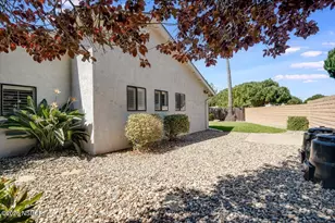 933 Bellflower Ln, Lompoc, CA 93436 - Photo 17