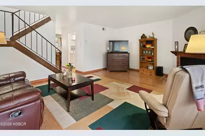 230 N R Street, Lompoc, CA 93436 - Photo 3