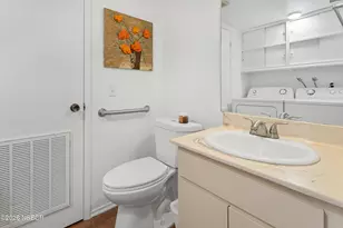 230 N R St, Lompoc, CA 93436 - Photo 7