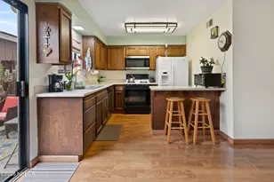 230 N R St, Lompoc, CA 93436 - Photo 9