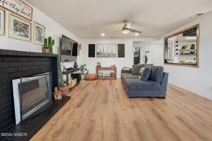 809 E Barton Ave, Lompoc, CA 93436 - Photo 9