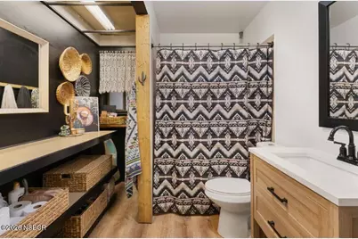 809 E Barton Avenue, Lompoc, CA 93436 - Photo 15