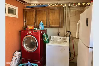 1011 W Harding Avenue, Santa Maria, CA 93458 - Photo 11