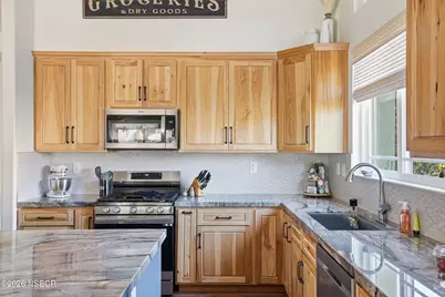 1541 Ashbrook Lane, Santa Maria, CA 93455 - Photo 13