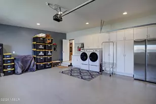 1602 Via Tropico NE, Santa Maria, CA 93454 - Photo 49