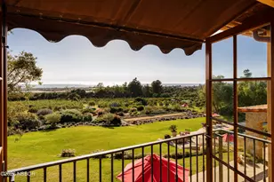 1915 Monte Alegre Dr, Carpinteria, CA 93013 - Photo 29