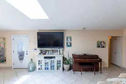 904 W College, Lompoc, CA 93436 - Photo 9