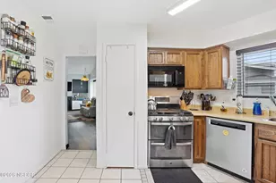 218 N R St, Lompoc, CA 93436 - Photo 15