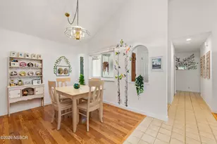 395 Oster Sted, Solvang, CA 93463 - Photo 7