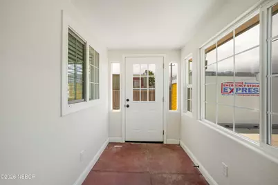 138 N E Street, Lompoc, CA 93436 - Photo 5