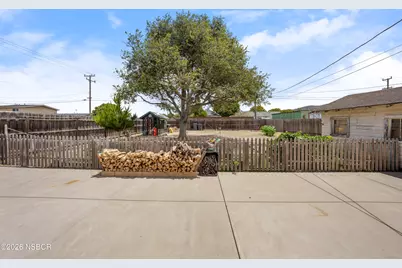 138 N E Street, Lompoc, CA 93436 - Photo 29