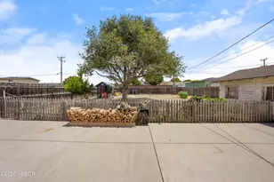 138 N E St, Lompoc, CA 93436 - Photo 29