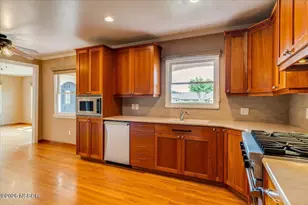 584 5th St, Solvang, CA 93463 - Photo 15