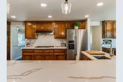 1062 Camelot Drive, Santa Maria, CA 93455 - Photo 11