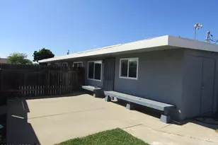 618 N B St, Lompoc, CA 93436 - Photo 17
