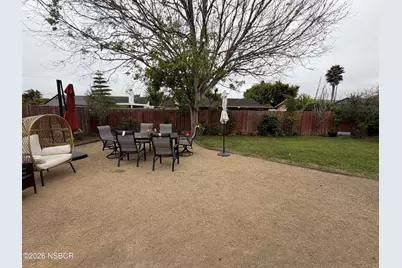 1116 W Cherry Avenue, Lompoc, CA 93436 - Photo 17