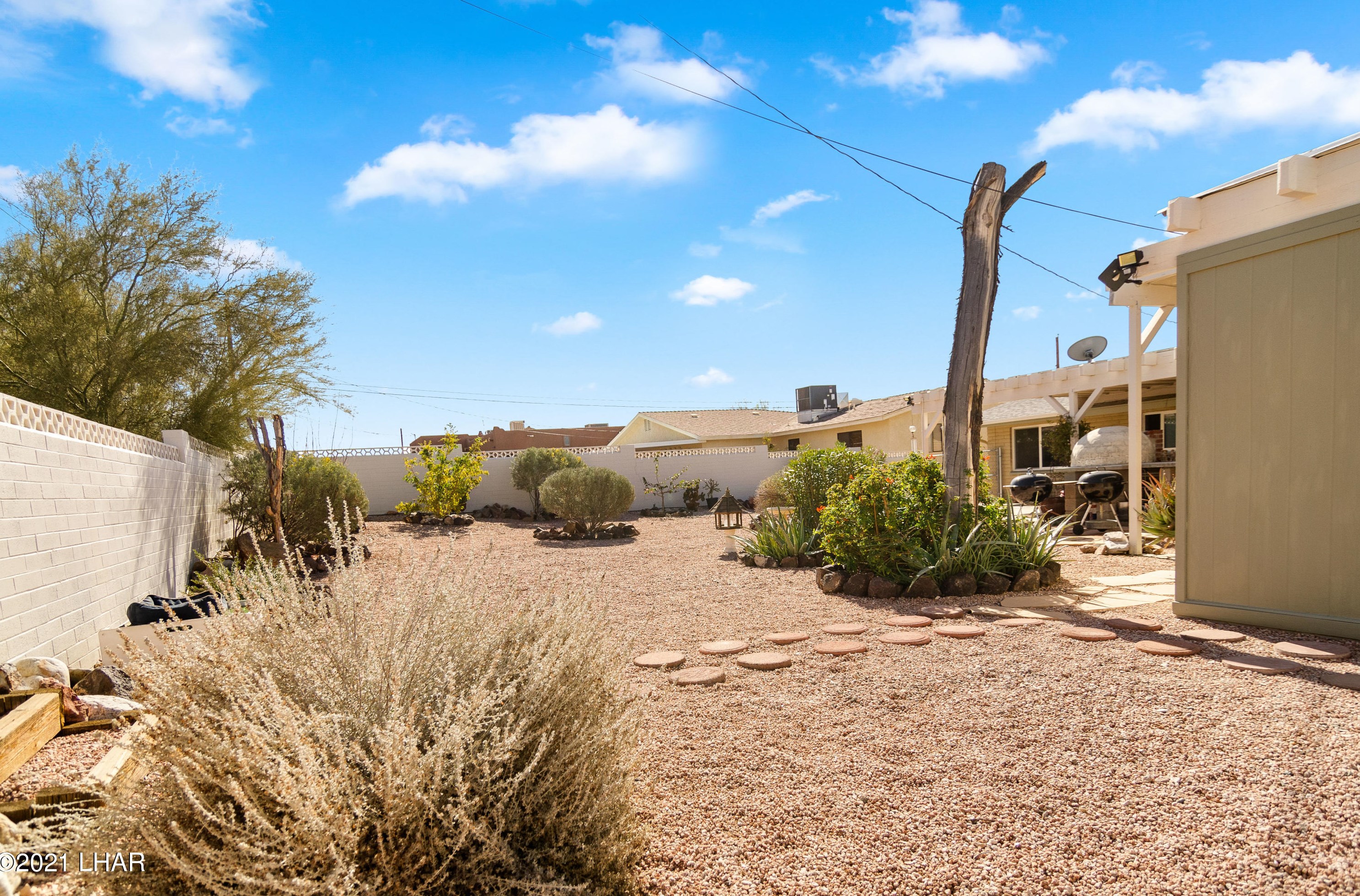 370 Corvair Dr, Lake Havasu City AZ  86406-7069 exterior