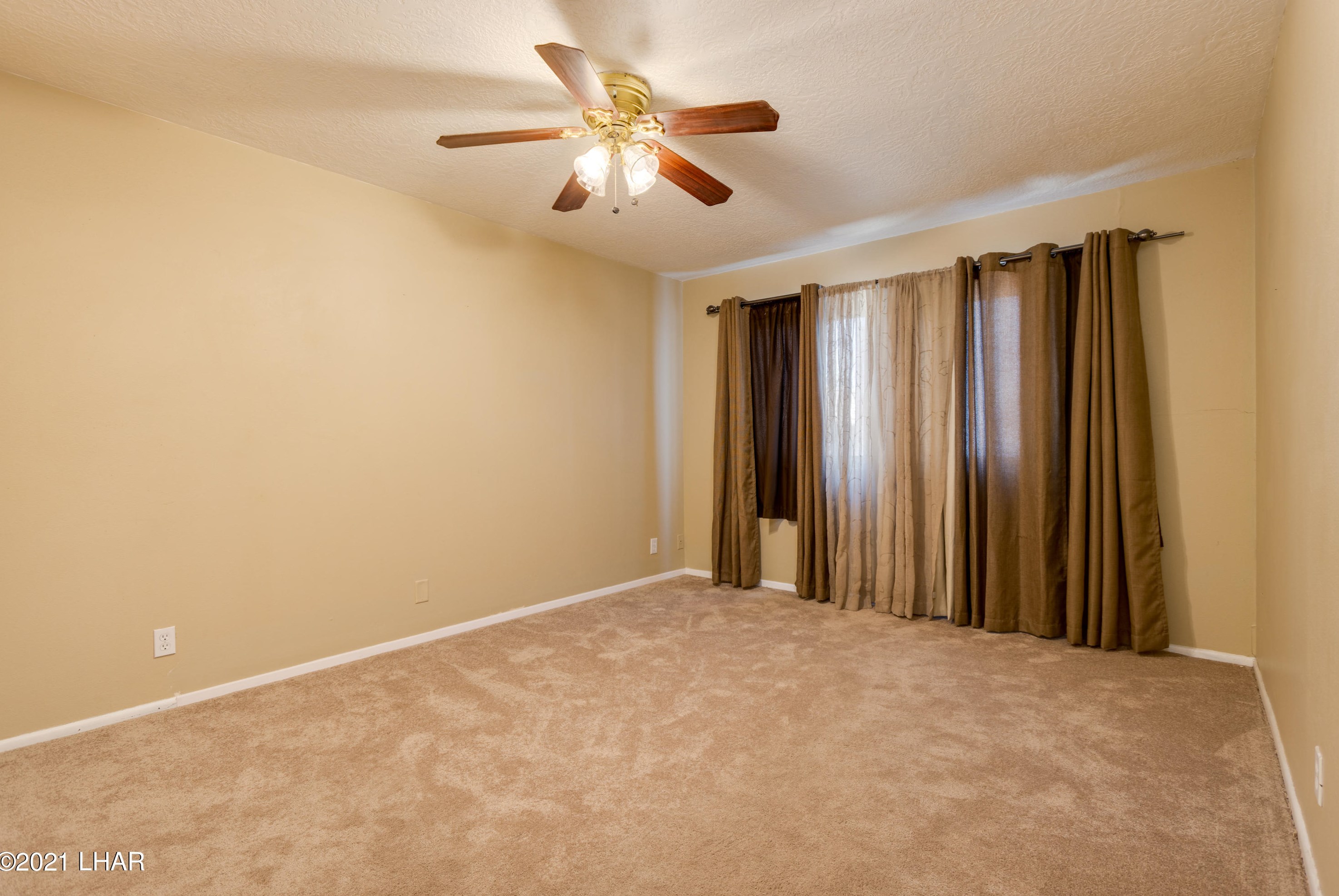 2140 Smoketree Ave, Lake Havasu City AZ  86403-5808 exterior