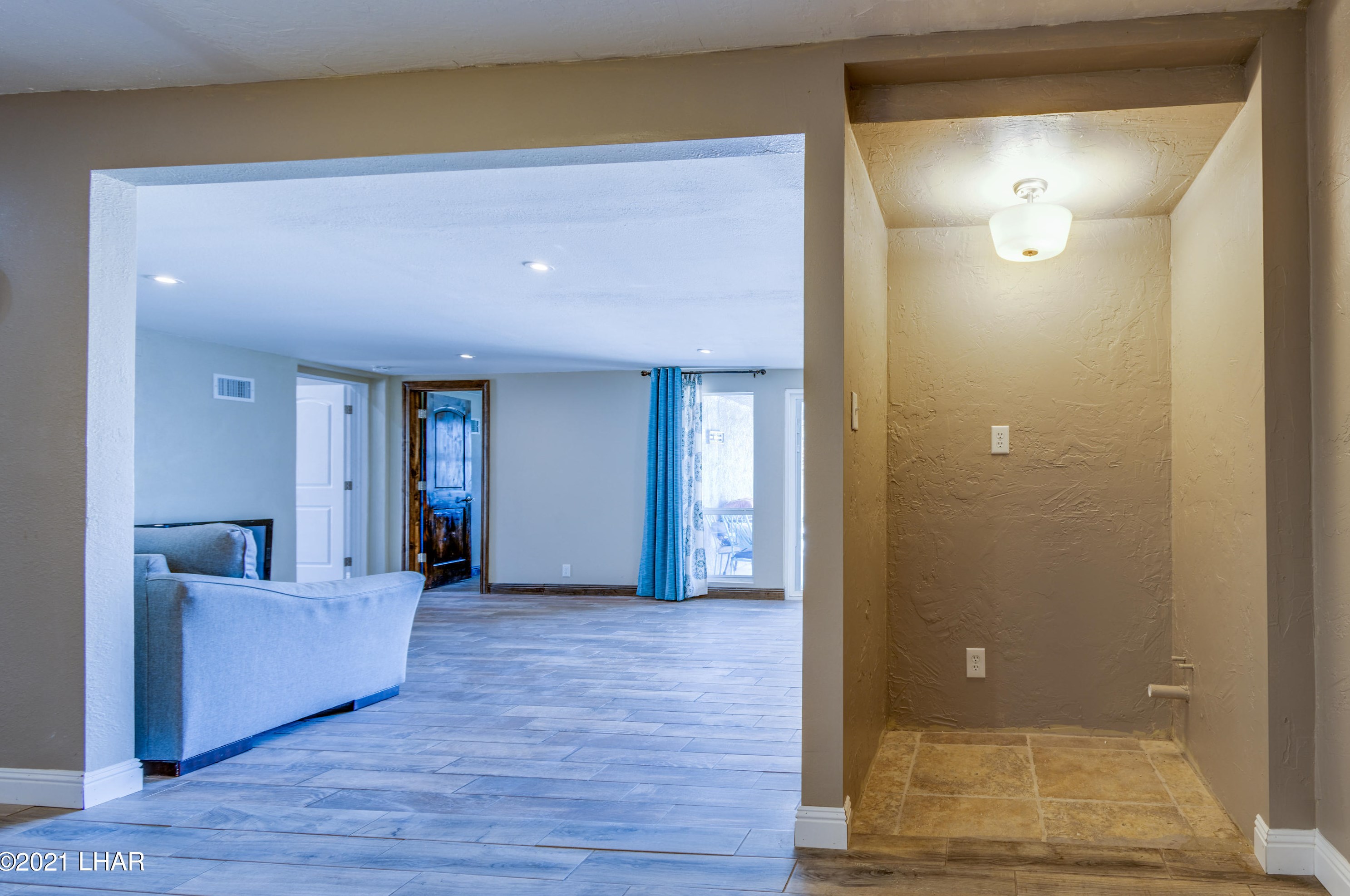 2140 Smoketree Ave, Lake Havasu City AZ  86403-5808 exterior