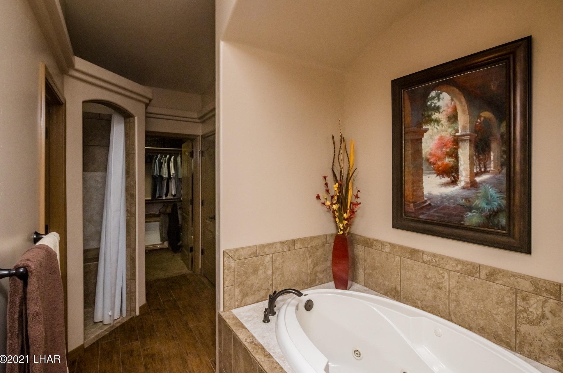 2481 Inverness Dr, Lake Havasu City AZ  86404-1272 exterior