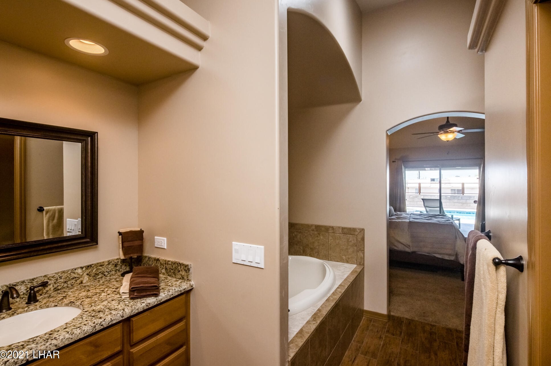 2481 Inverness Dr, Lake Havasu City AZ  86404-1272 exterior