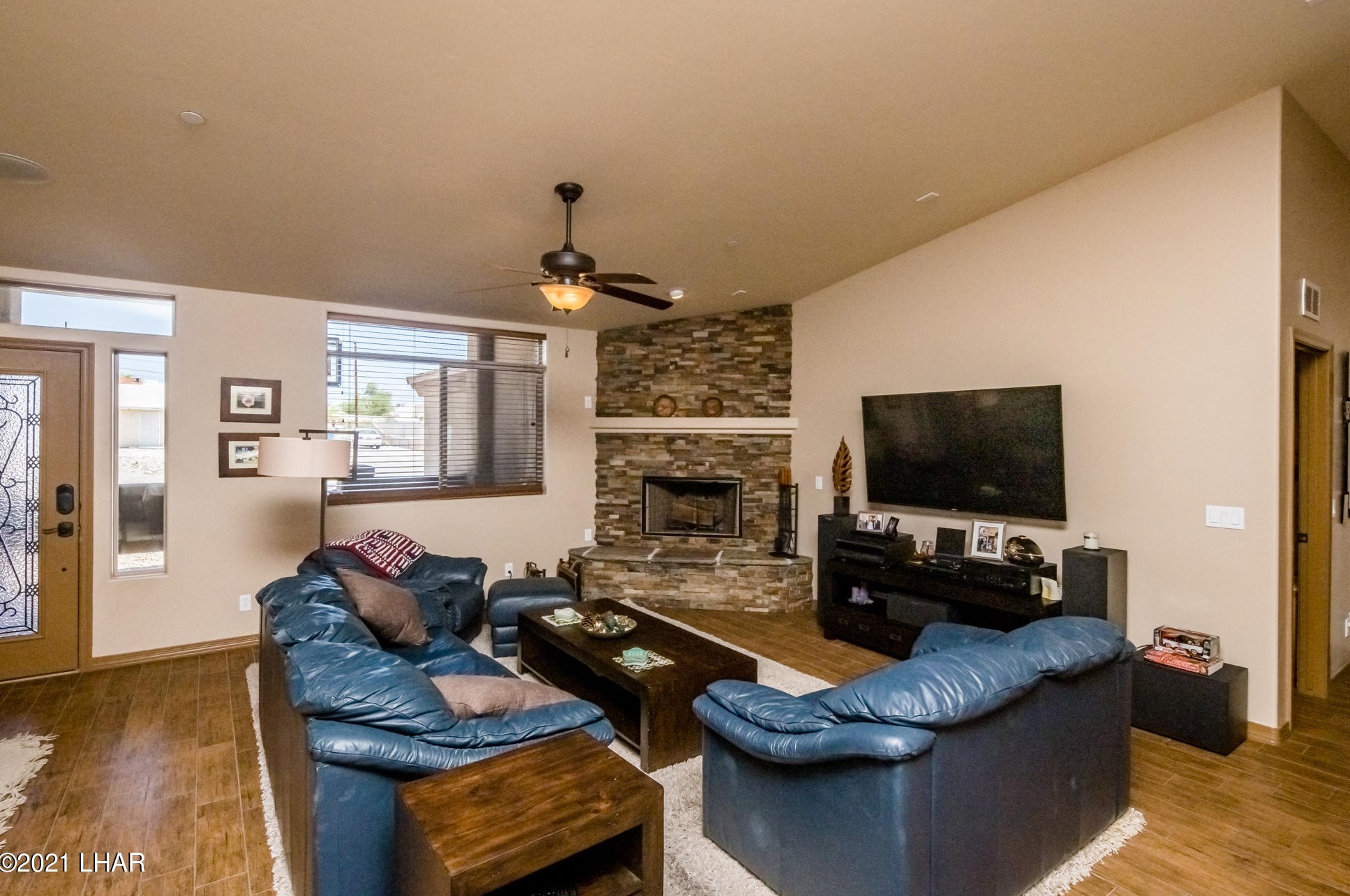 2481 Inverness Dr, Lake Havasu City AZ  86404-1272 exterior