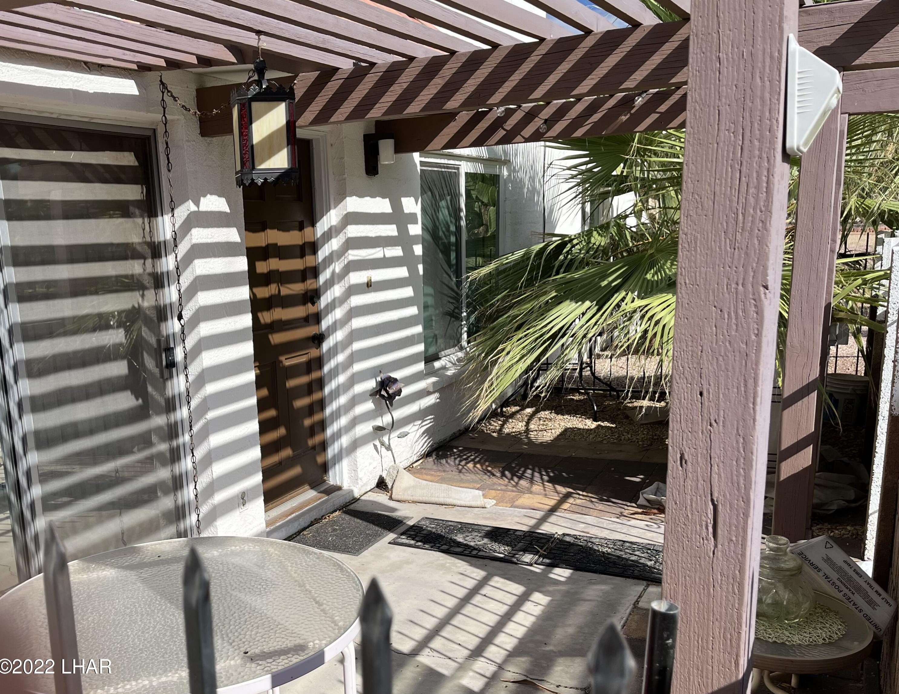 1724 Los Lagos Dr, Lake Havasu City AZ  86403-6647 exterior