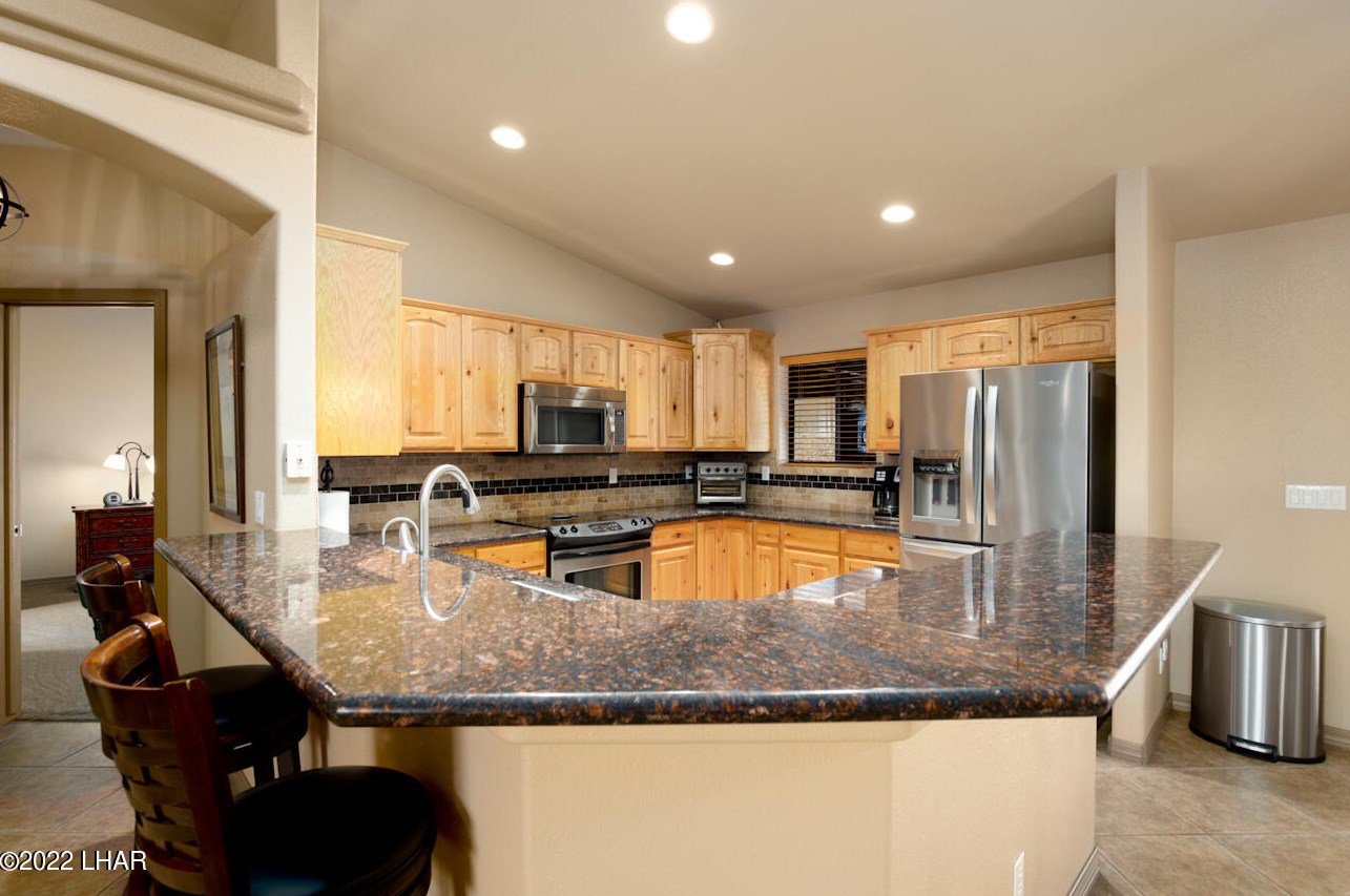 3569 Desert Gdn Dr, Lake Havasu City AZ  86404-1752 exterior