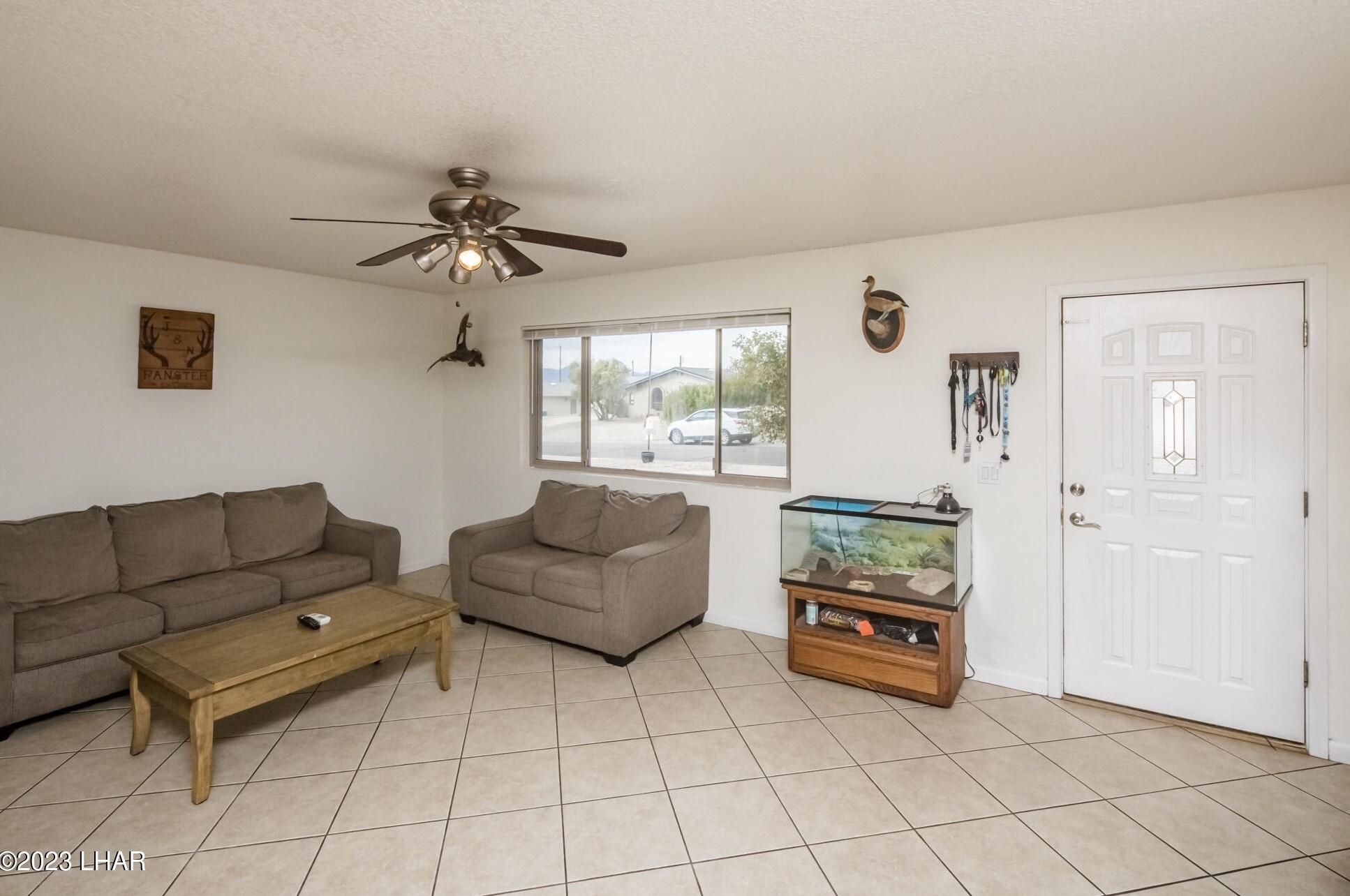 2400 Tigertail Dr, Lake Havasu City AZ  86403-4975 exterior