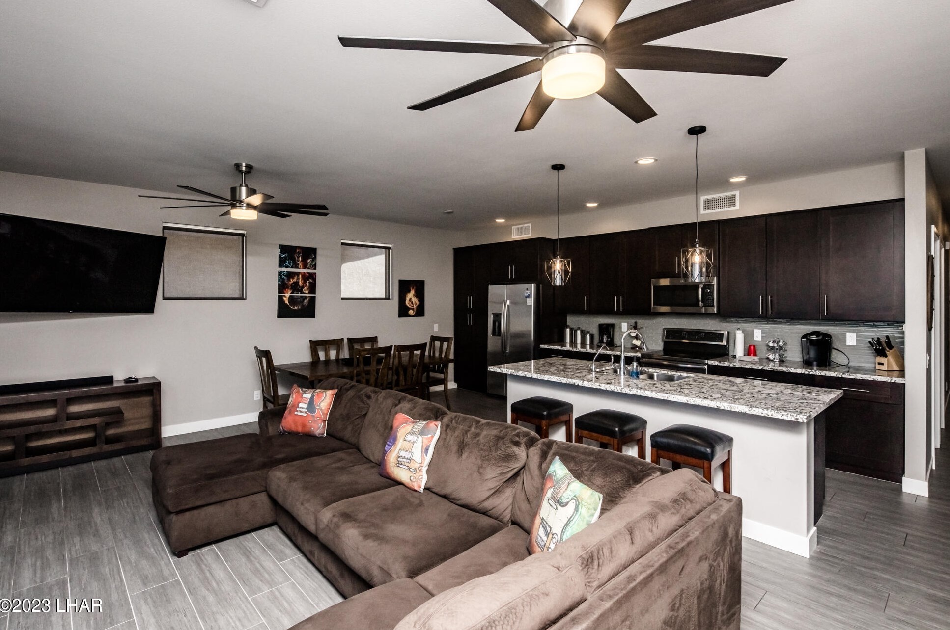 700 Empress Dr, Lake Havasu City AZ  86403-3305 exterior