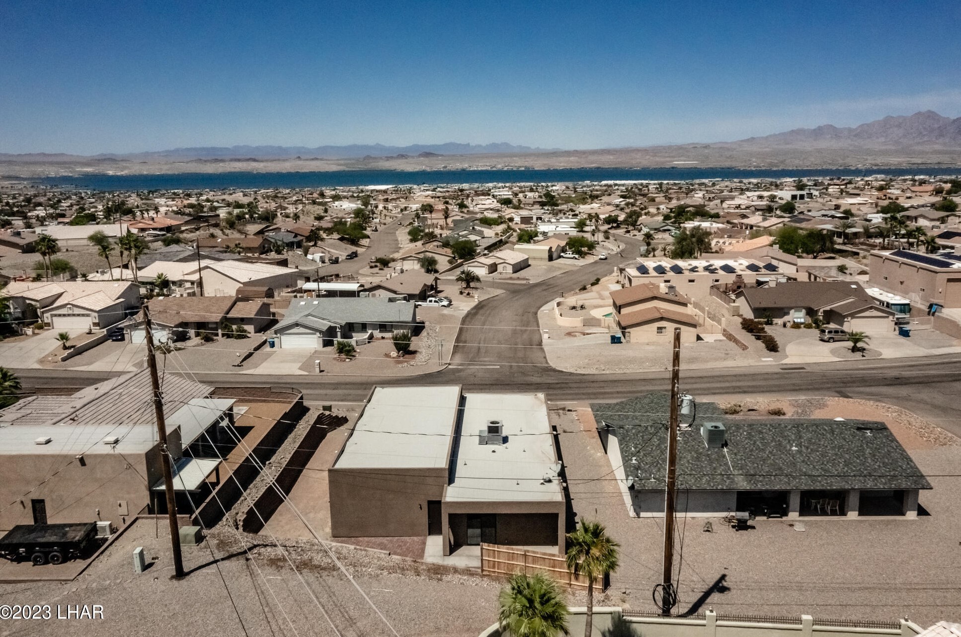 700 Empress Dr, Lake Havasu City AZ  86403-3305 exterior