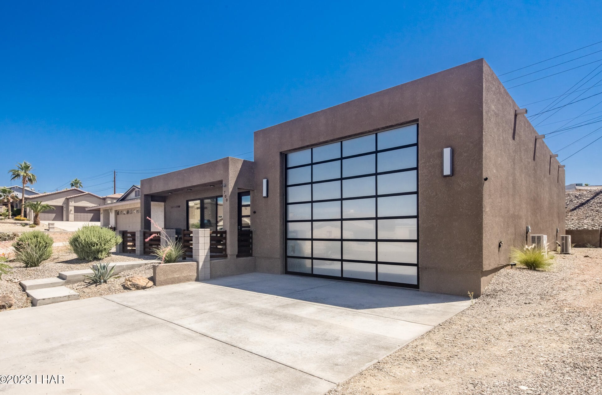 700 Empress Dr, Lake Havasu City AZ  86403-3305 exterior